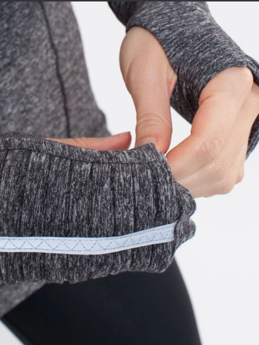 Lululemon Run: Back On Track Pullover